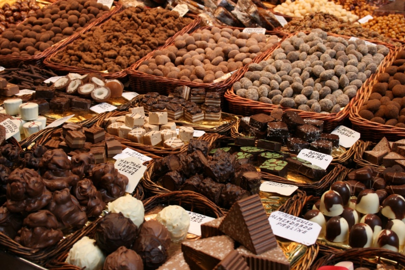 boutique-SERANON-min_chocolates_chocolate_nibble_sweetness_fine_chocolates_gourmet_candy_brand-752083